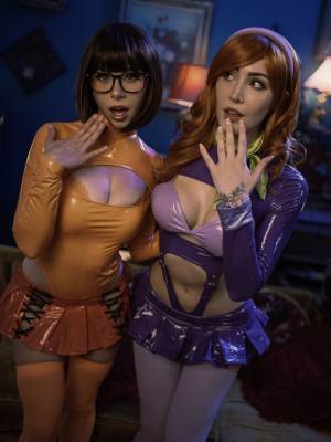 Luxlo & Dessyyc: Daphne & Velma Hentai pt-br 11